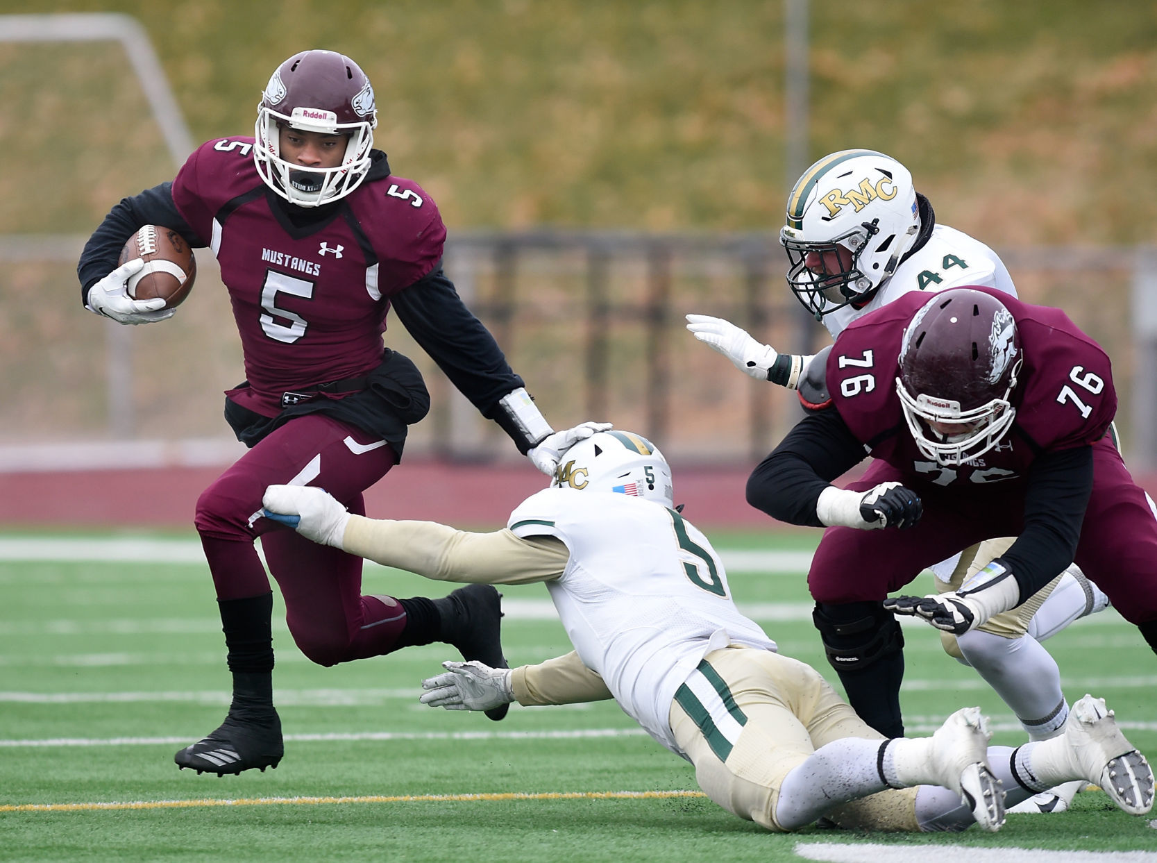 Football Rocky Mountain at Morningside
